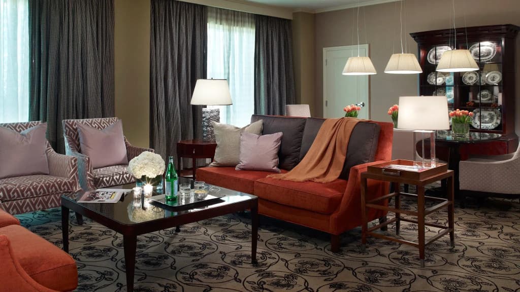 Ambassador Double Suite full double bed