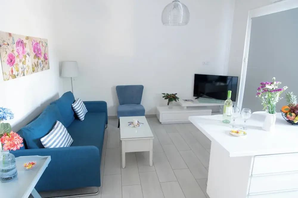 Deluxe Apartment with balcony and with garden view