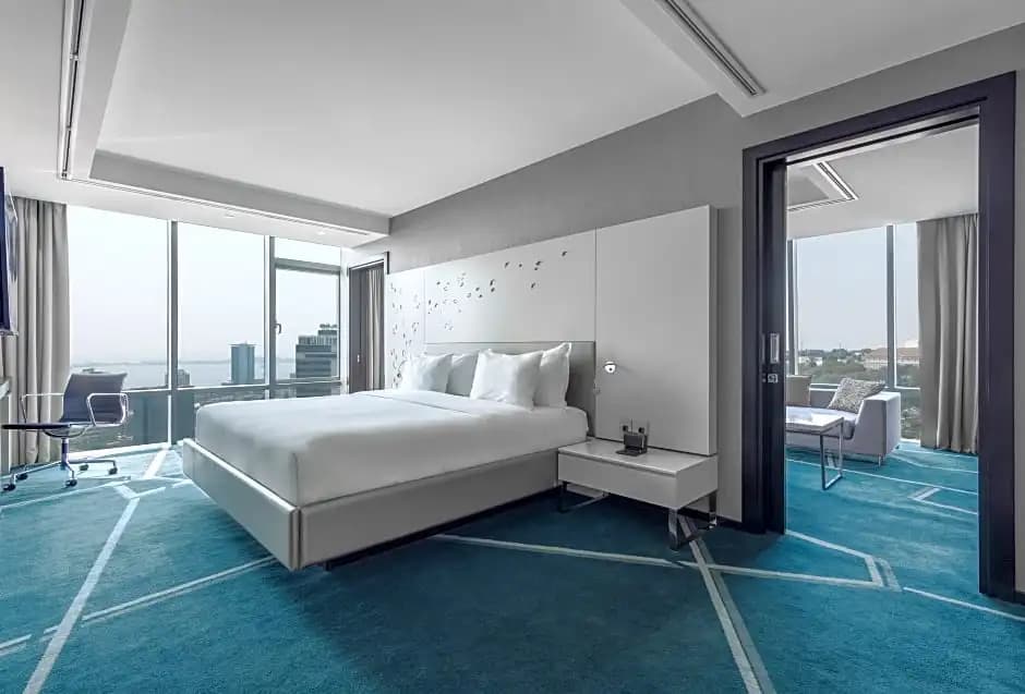 Double Junior Suite with bay view full double bed