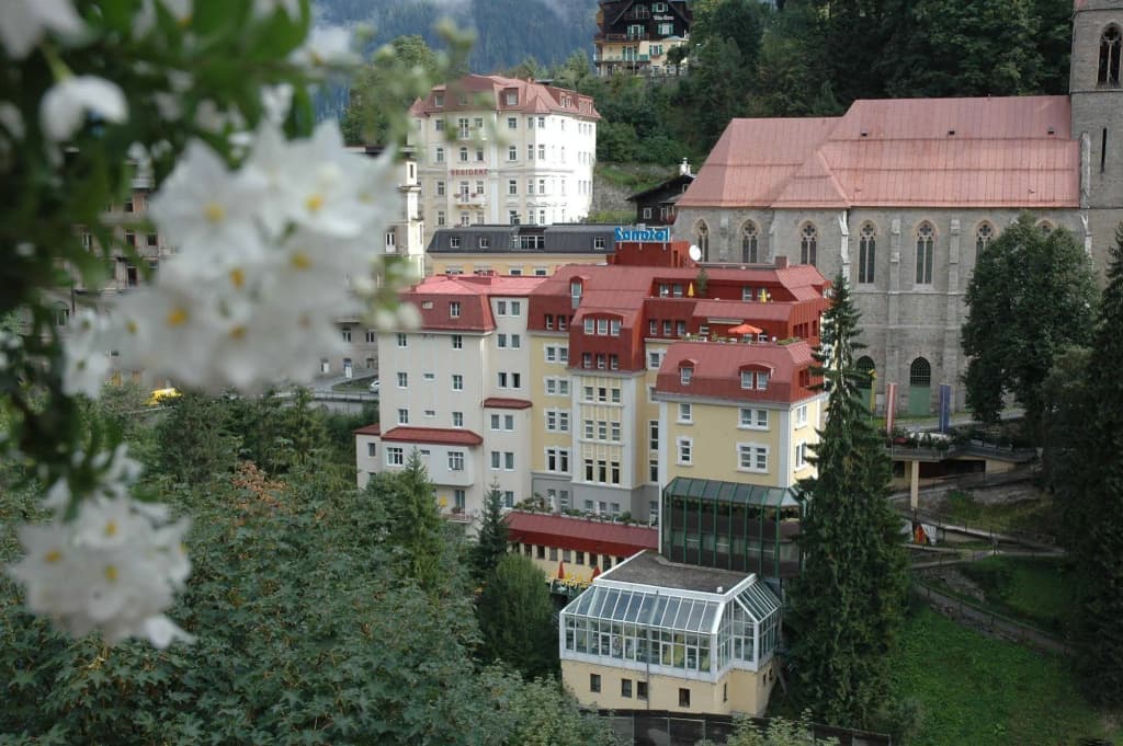 Hotel photo 1