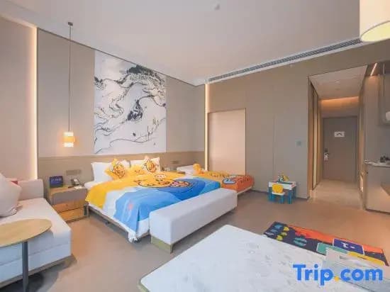 Standard Triple Family room