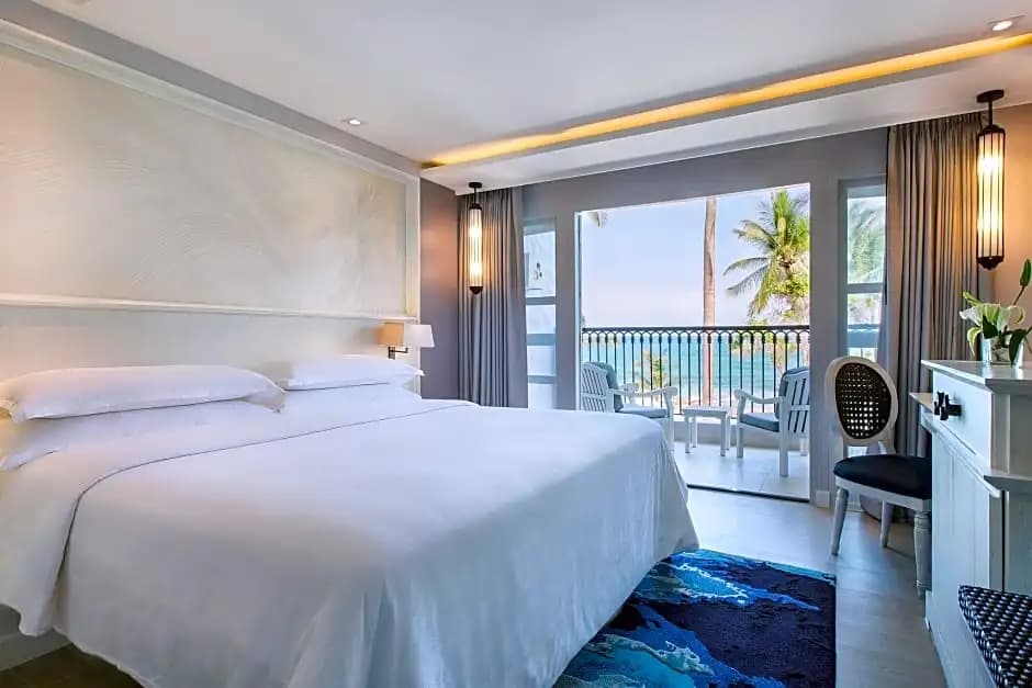 Double room with balcony full double bed