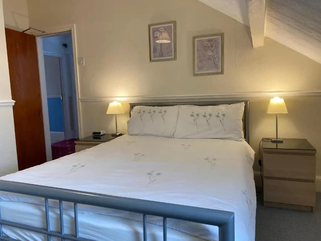 Deluxe Double room full double bed