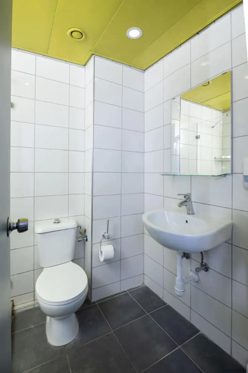 Economy Triple room