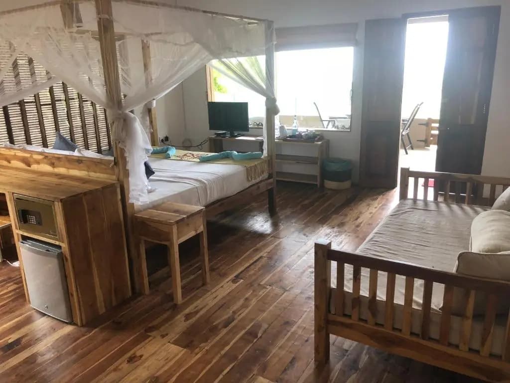 Deluxe Suite