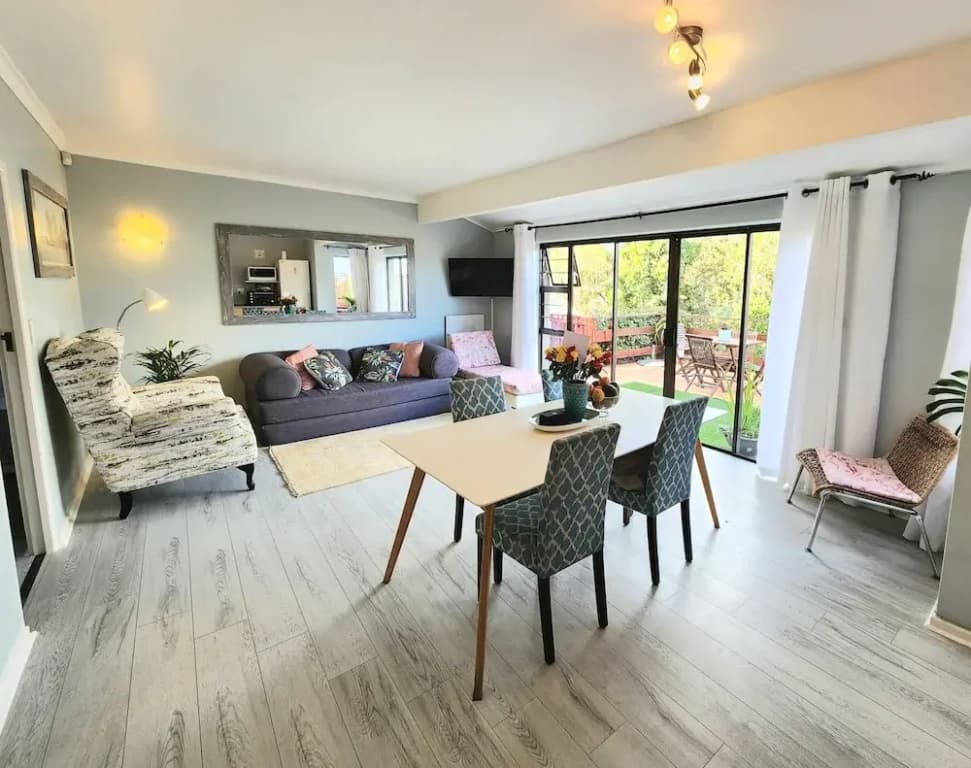 Double Family Apartment with partial ocean view full double bed