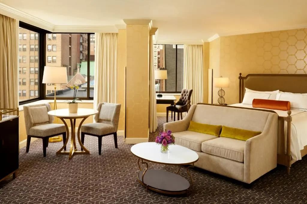 Standard room with city view