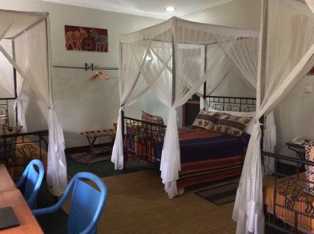 Classic Triple room with balcony