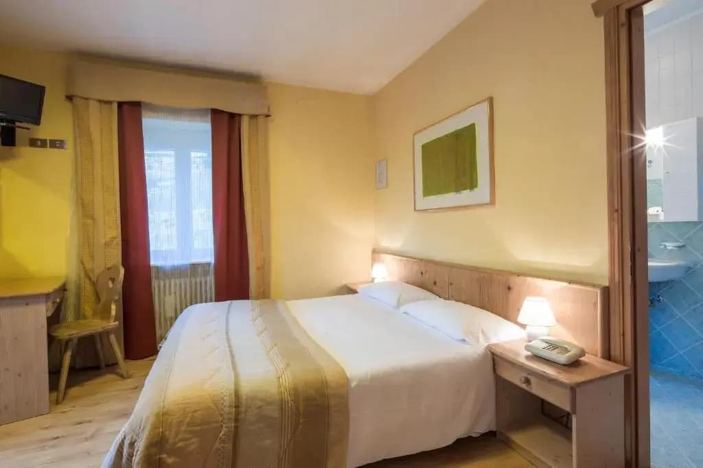Standard Double room full double bed