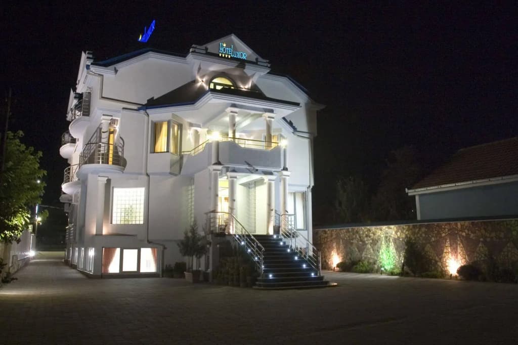 Hotel photo 1