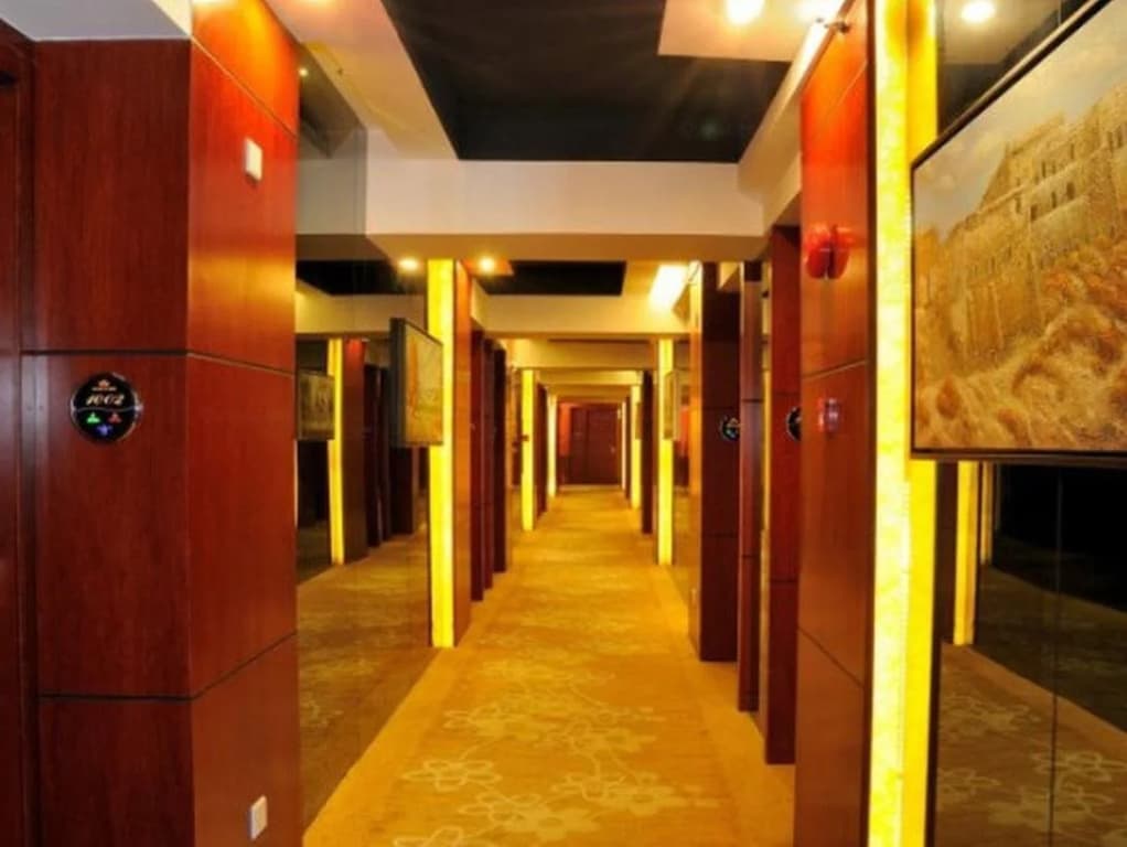 Hotel photo 13