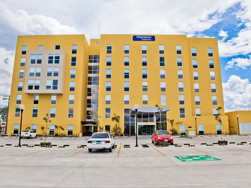 Hotel photo 1