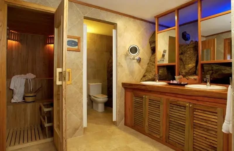 Standard Suite