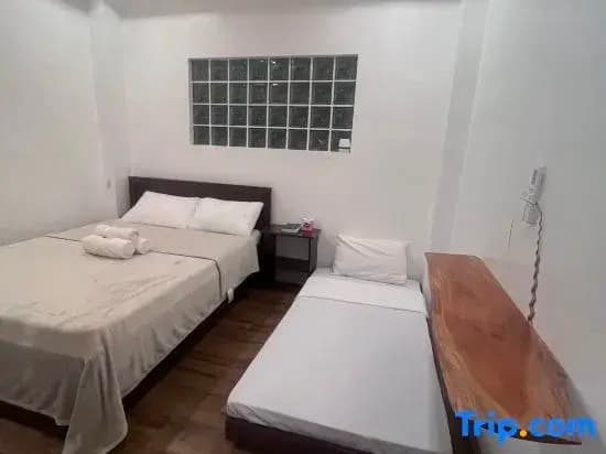 Deluxe Double room full double bed