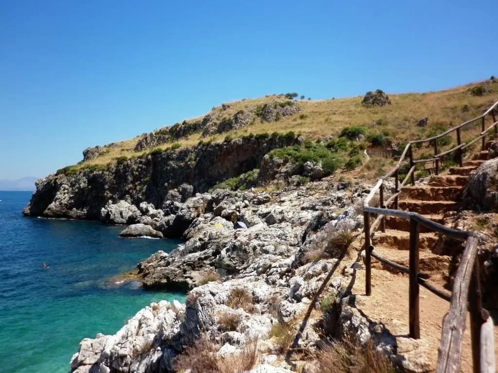2 Bedrooms Duplex Cottage with sea view