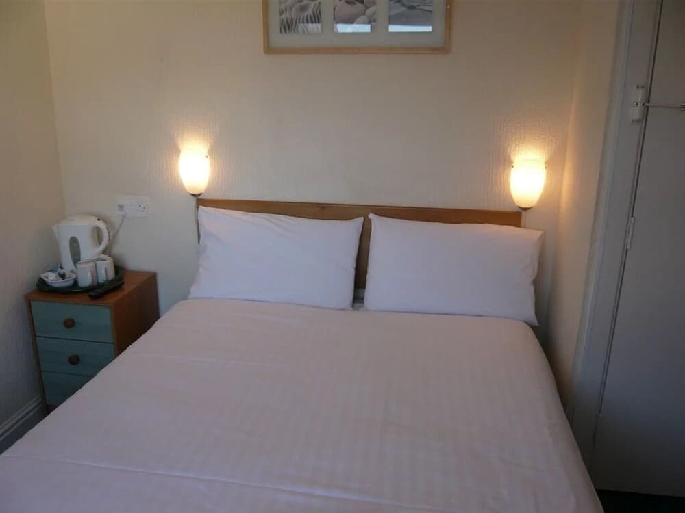 Economy room