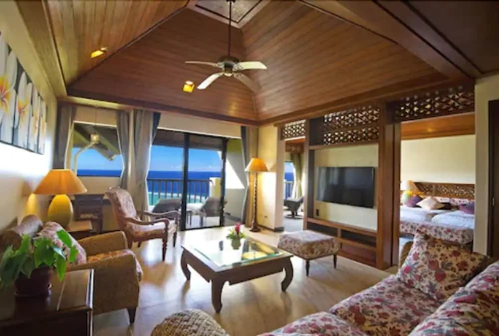 Suite with balcony