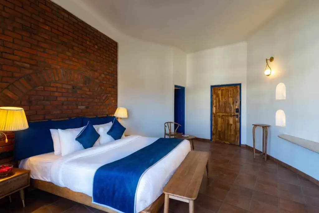 Standard Double room with balcony full double bed