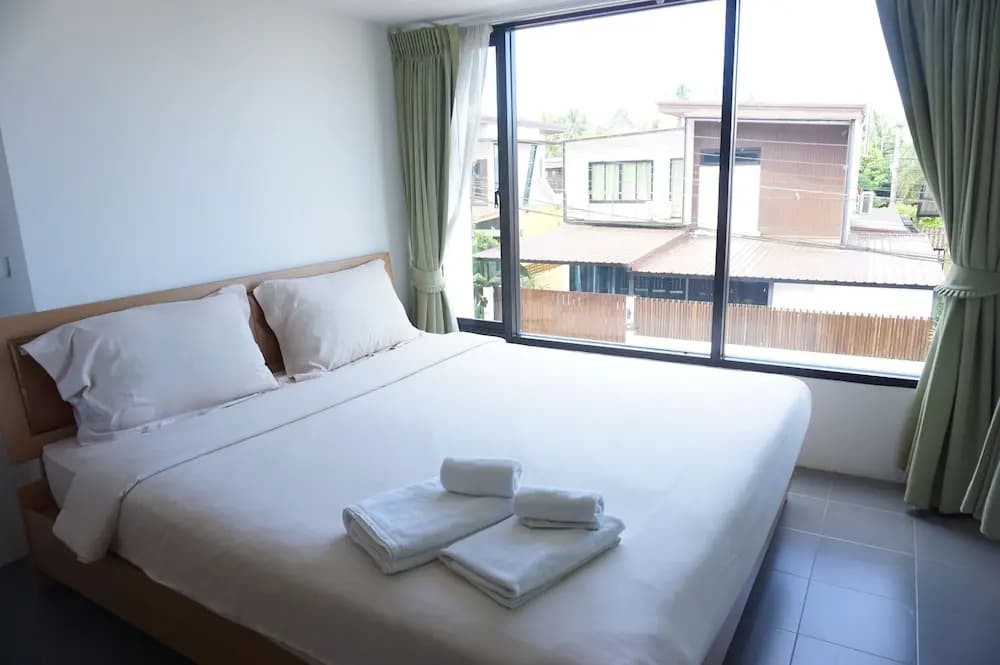 Standard Double room with balcony full double bed