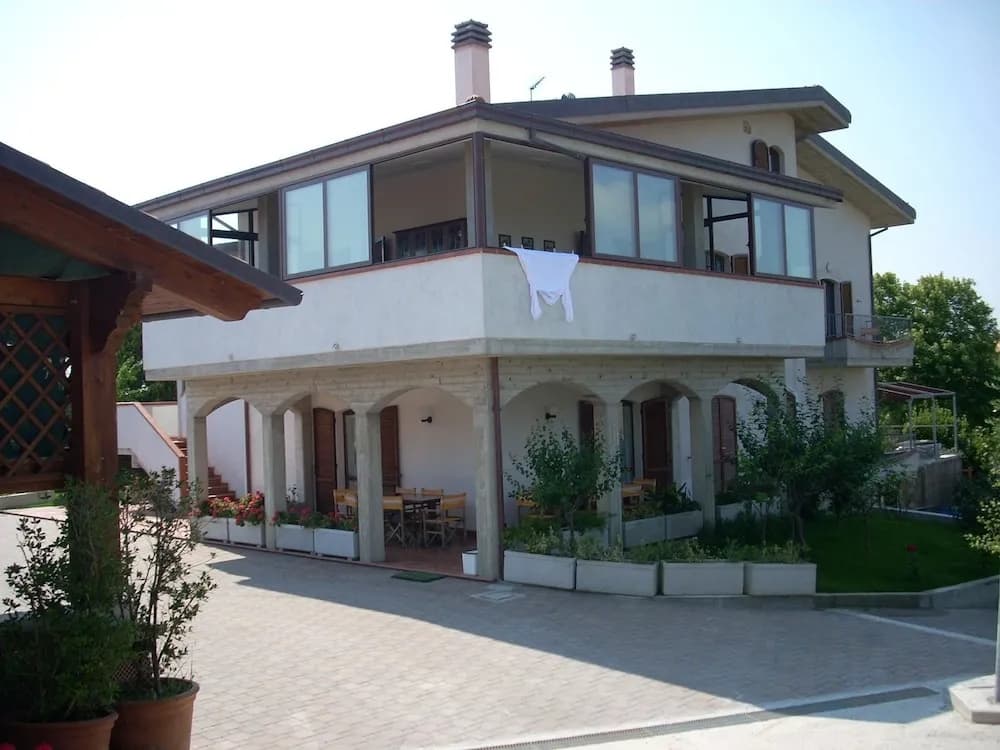 Hotel photo 1