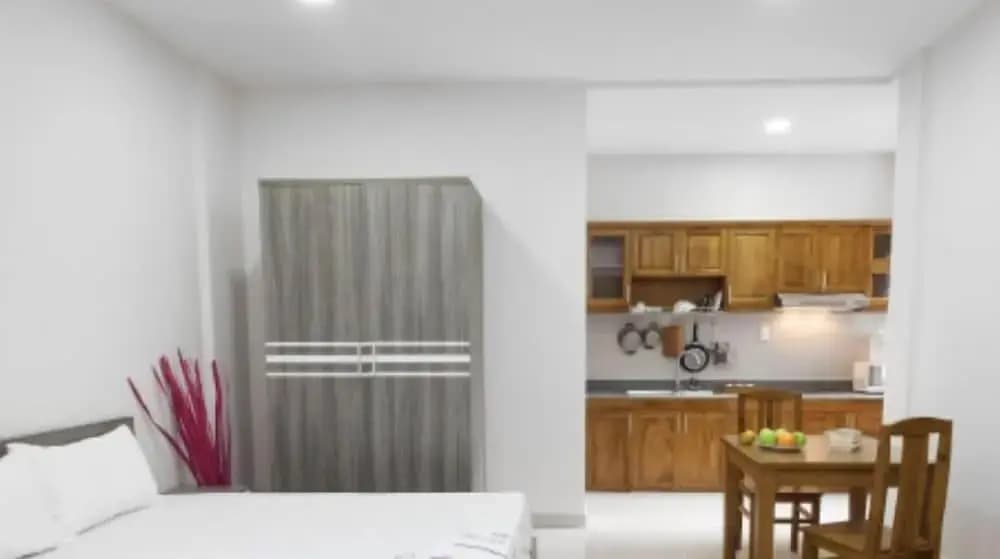 Superior Double Studio with balcony and with courtyard view full double bed