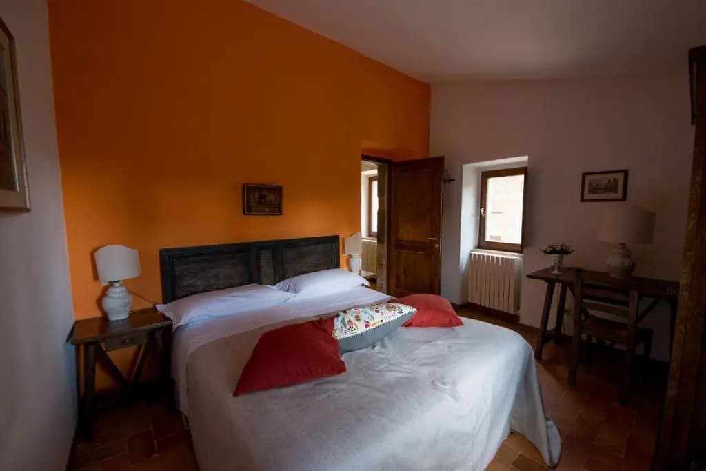 3 Bedrooms Apartment