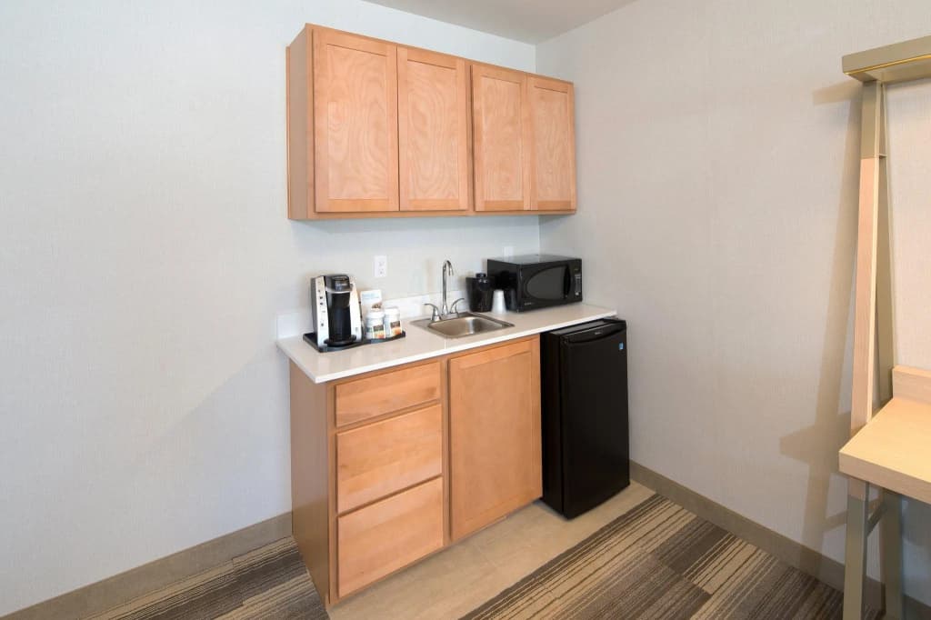 1 Bedroom Quadruple Suite