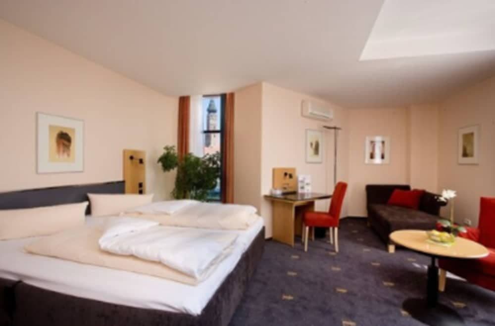 Hotel photo 28