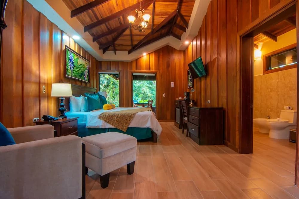 Deluxe Bungalow