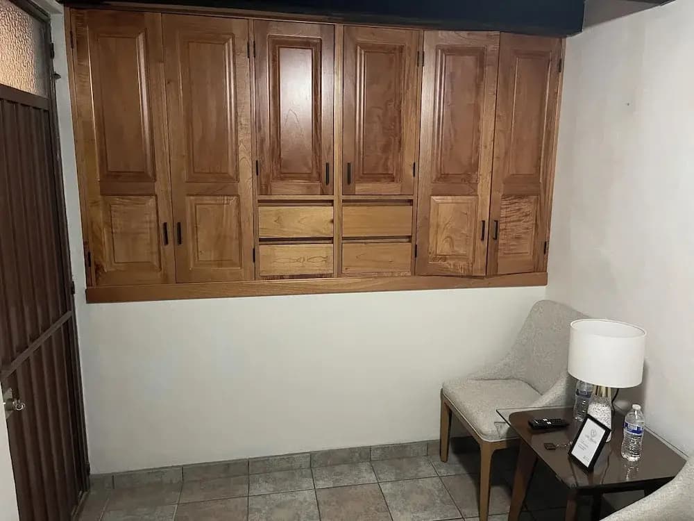 Economy room