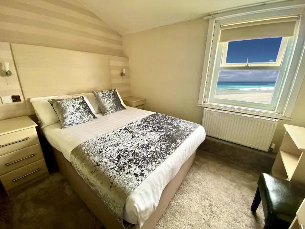 Standard Double room with sea view full double bed