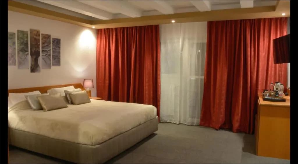 Standard Double room with balcony full double bed