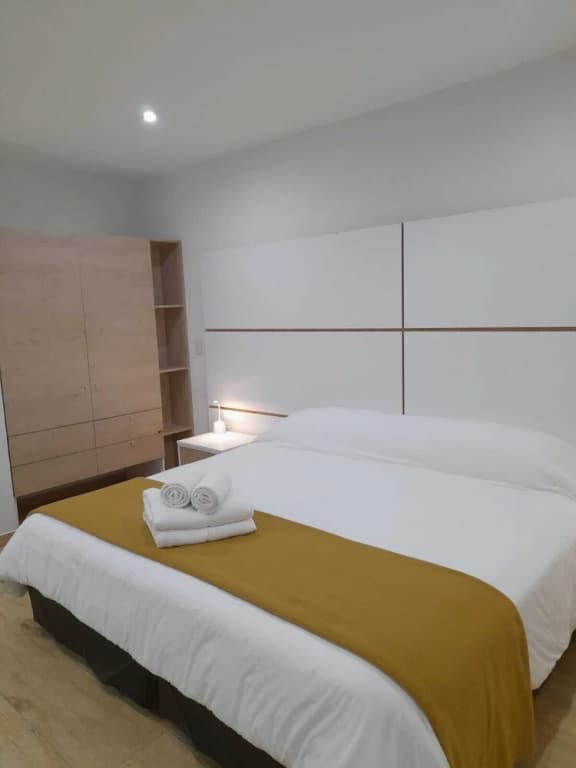 Double Suite with garden view full double bed