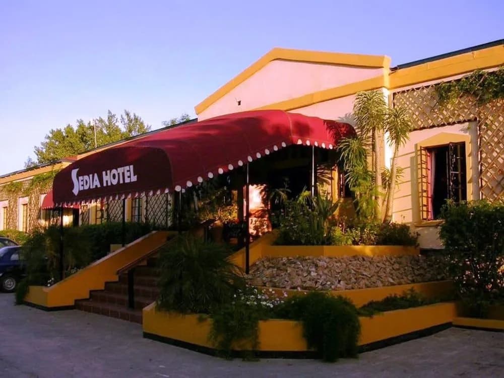 Hotel photo 1