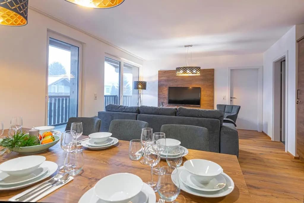 3 Bedrooms Comfort Penthouse Apartment