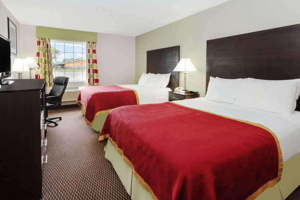 Standard Quadruple room