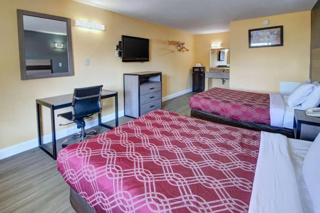 Double room twin beds
