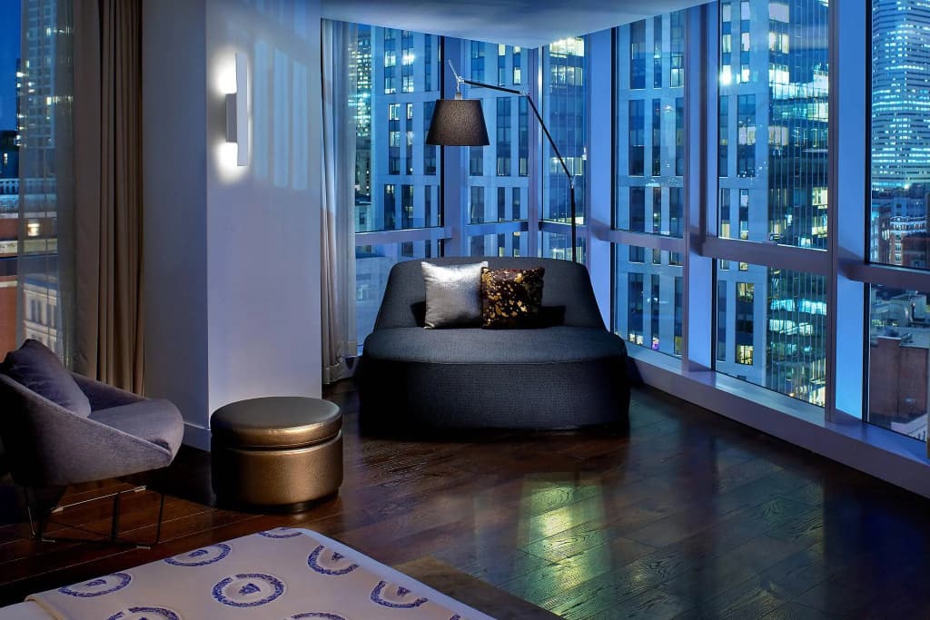 Presidential Double Suite full double bed