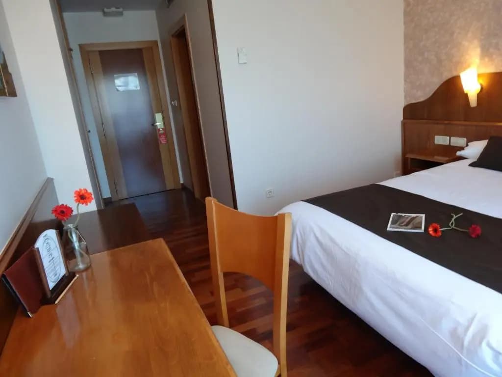 Economy room