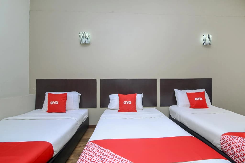 Standard Triple room