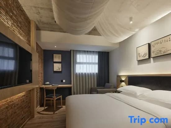 Standard Double room full double bed