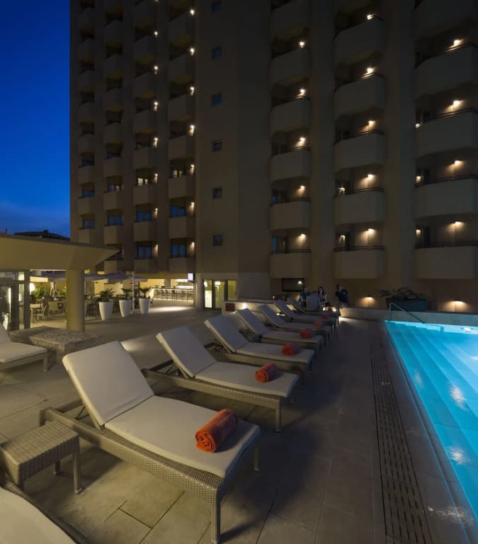 Hotel photo 12