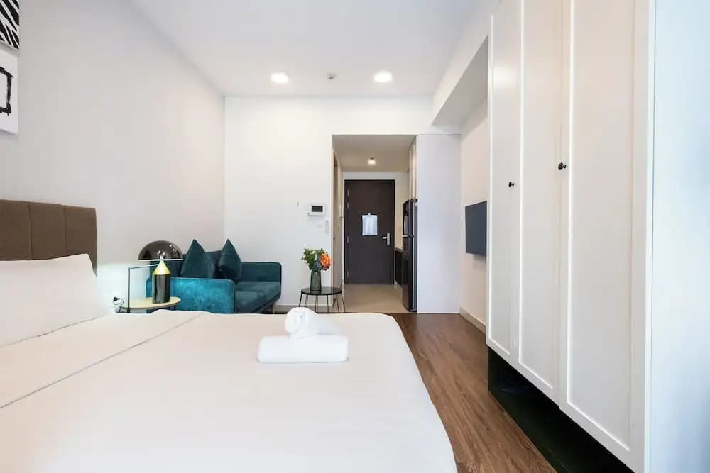 Double Family Studio with city view full double bed