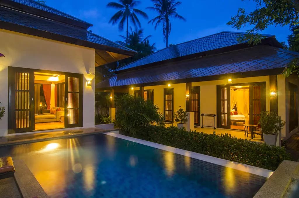 2 Bedrooms Villa