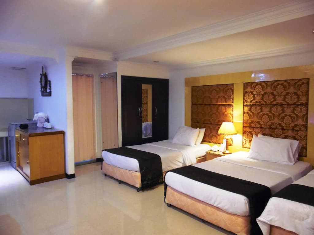 Triple Suite
