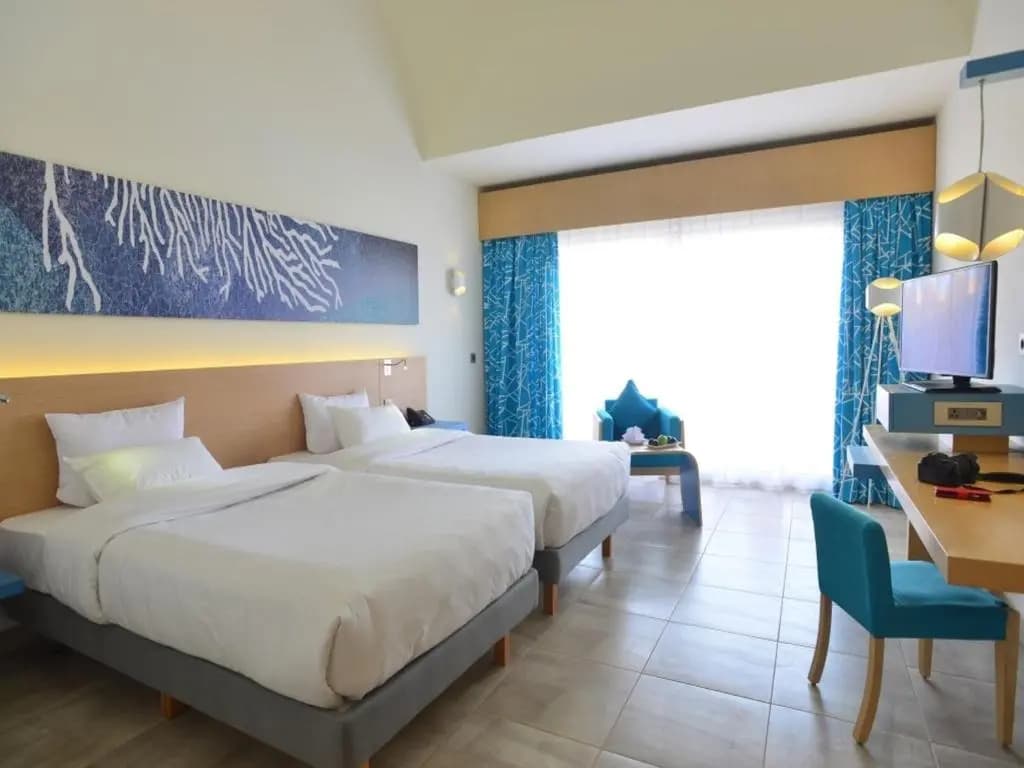 Standard Double room with pool view twin beds