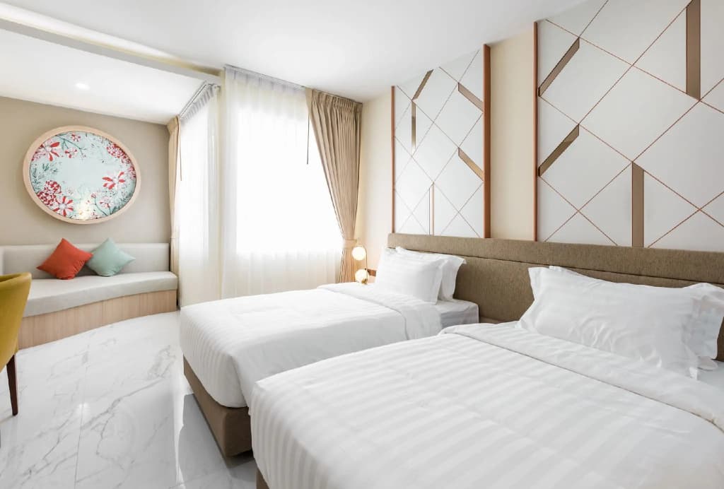 Deluxe Double room twin beds