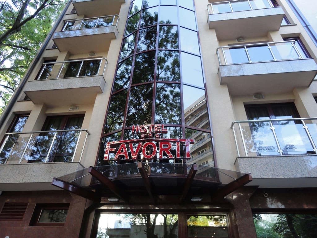 Hotel photo 1