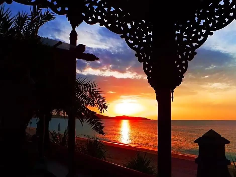 2 Bedrooms Villa beachfront