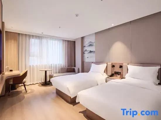 Deluxe Double room twin beds